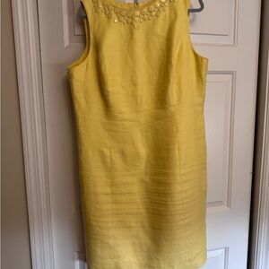Elegant Yellow Sleeveless Dress